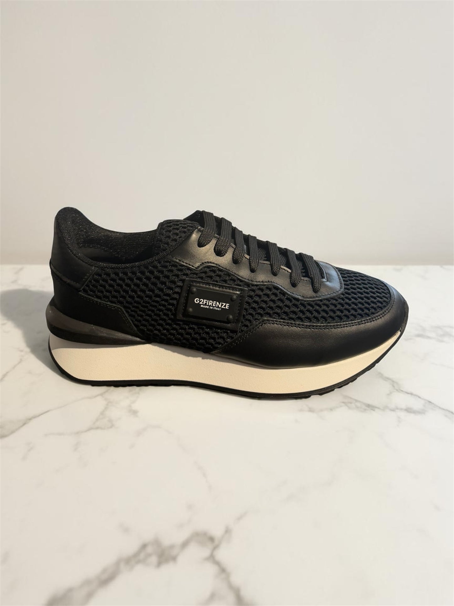 G2FIRENZE - Skeakers black con dettagli | Christian Store