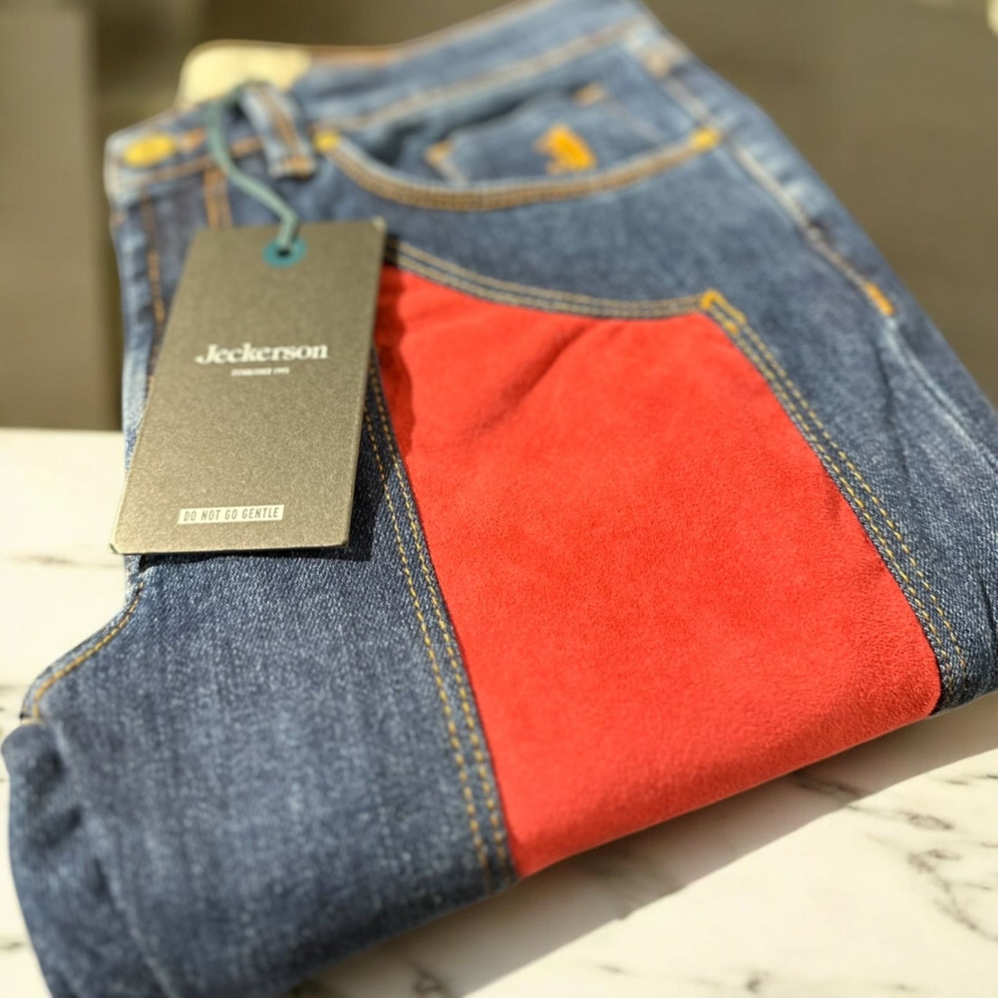 Jeckerson - Jeans con inserto in suede rosso | Christian Store