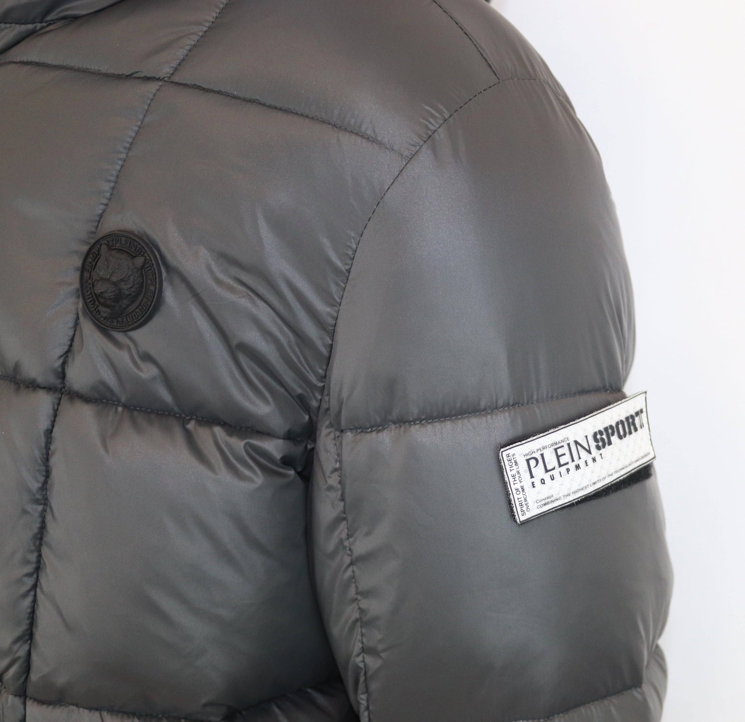 BOMBER
