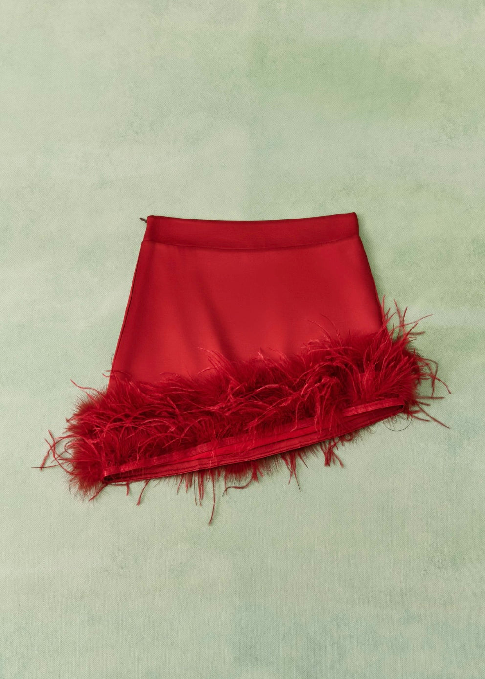 Lumina - Gonna raso e piume rosso | Christian Store
