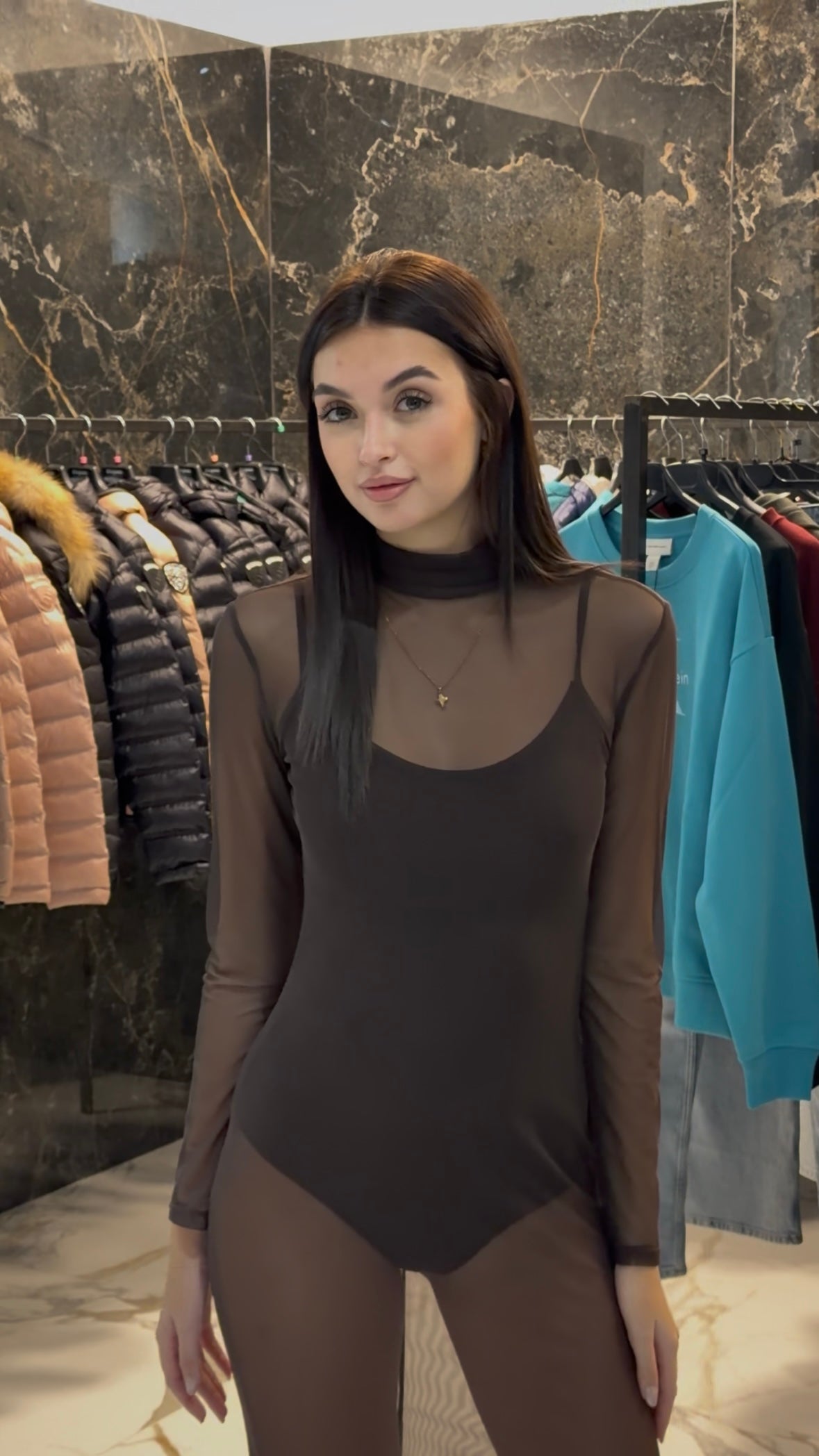 Lumina - Abito lungo in tulle marrone | Christian Store