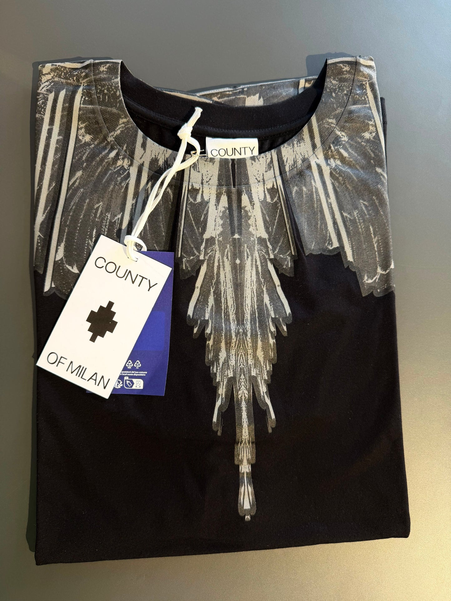 County of Milan by Marcelo Burlon - T-Shirt black con stampa iconica wings | Christian Store