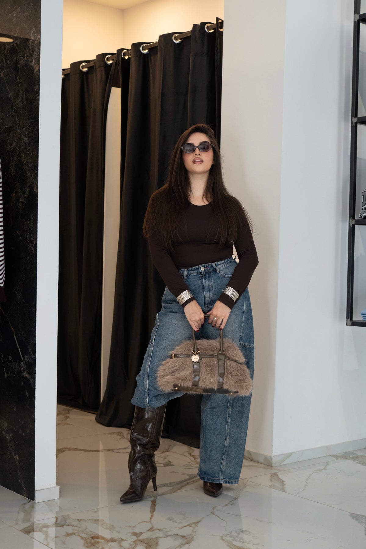 Borsa Coconuda a mano effetto pelliccia beige nocciola – Borsa donna in eco-pelliccia | Christian Store